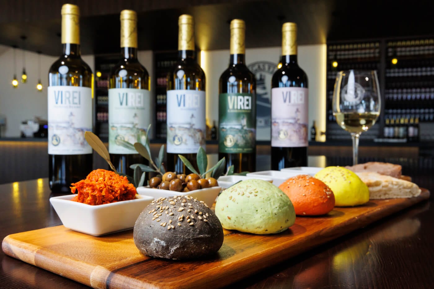 BROT UND WEIN